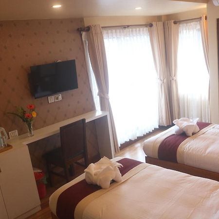 Hotel Family Ties Pvt. Ltd. Katmandu Kültér fotó