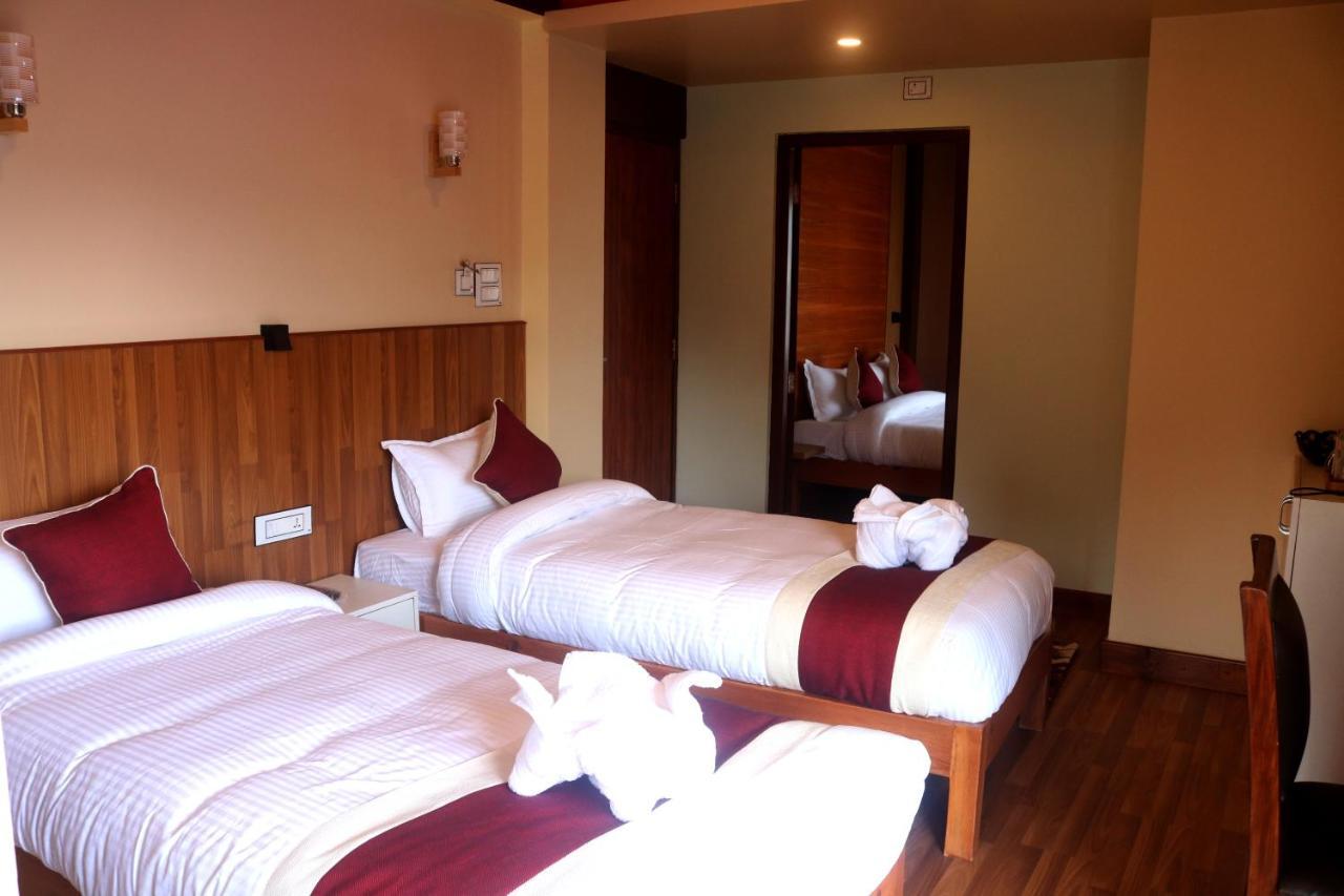 Hotel Family Ties Pvt. Ltd. Katmandu Kültér fotó