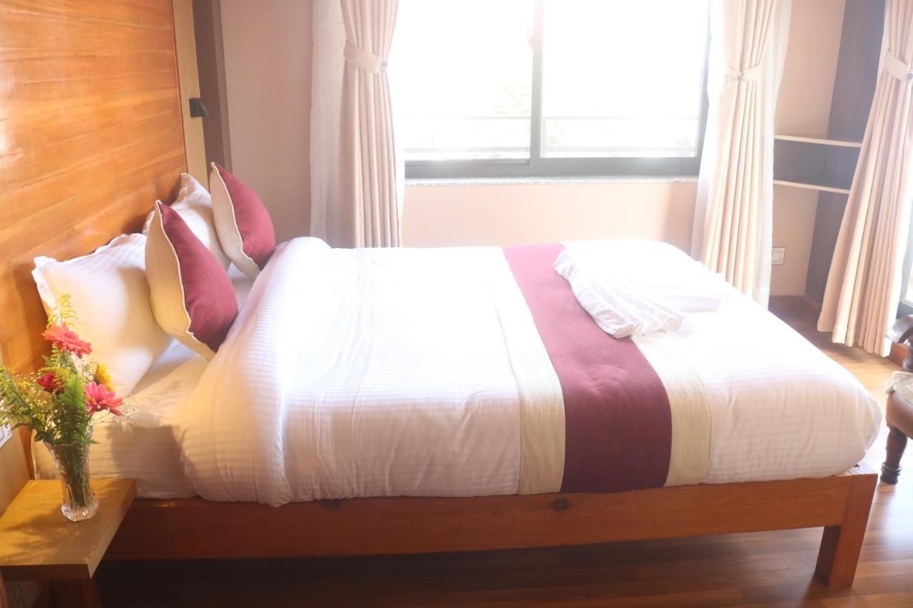 Hotel Family Ties Pvt. Ltd. Katmandu Kültér fotó