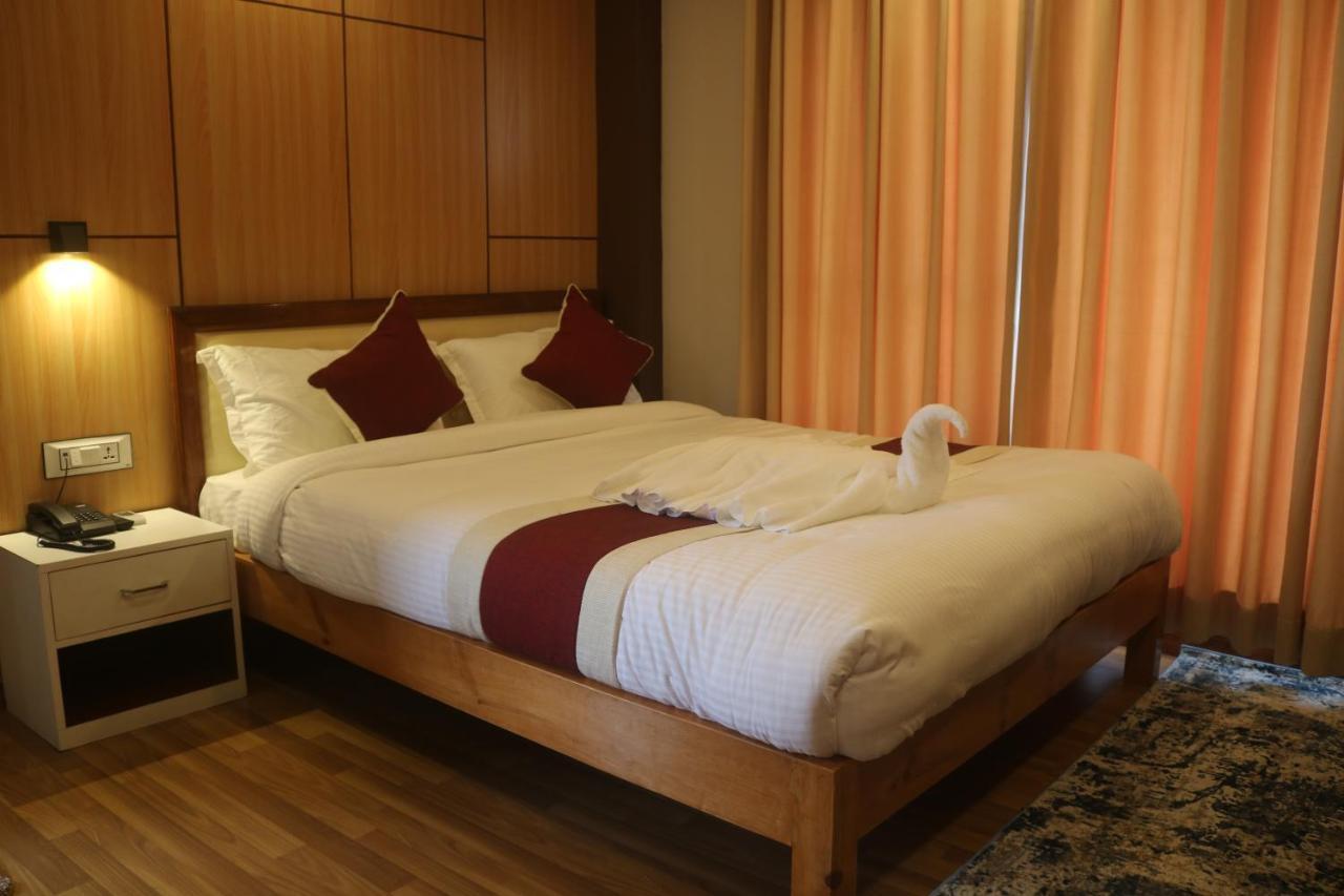 Hotel Family Ties Pvt. Ltd. Katmandu Kültér fotó
