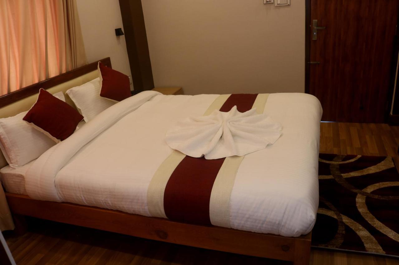 Hotel Family Ties Pvt. Ltd. Katmandu Kültér fotó